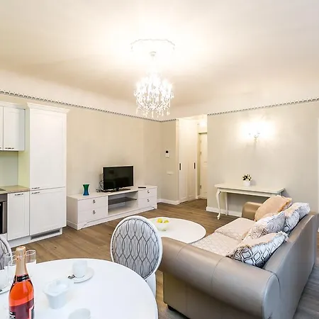 Lumiere Apartment *