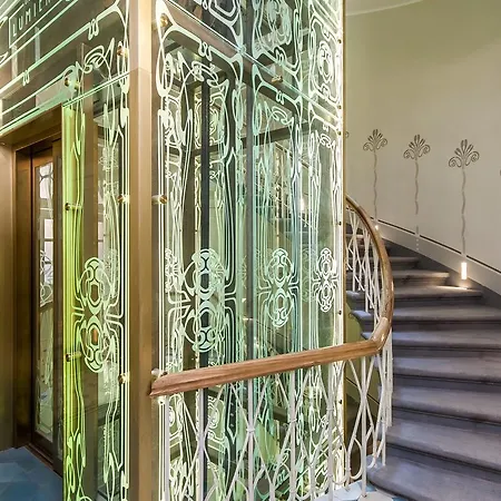 Lumiere Apartment